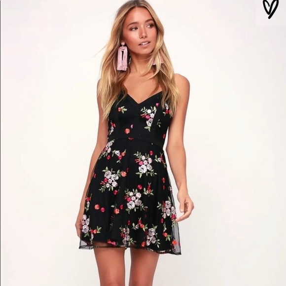 Lulu’s Dress - Picture 3 of 7